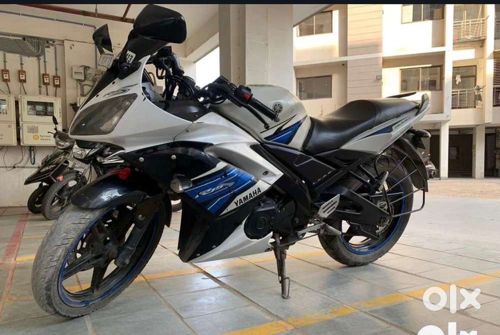Yamaha R15