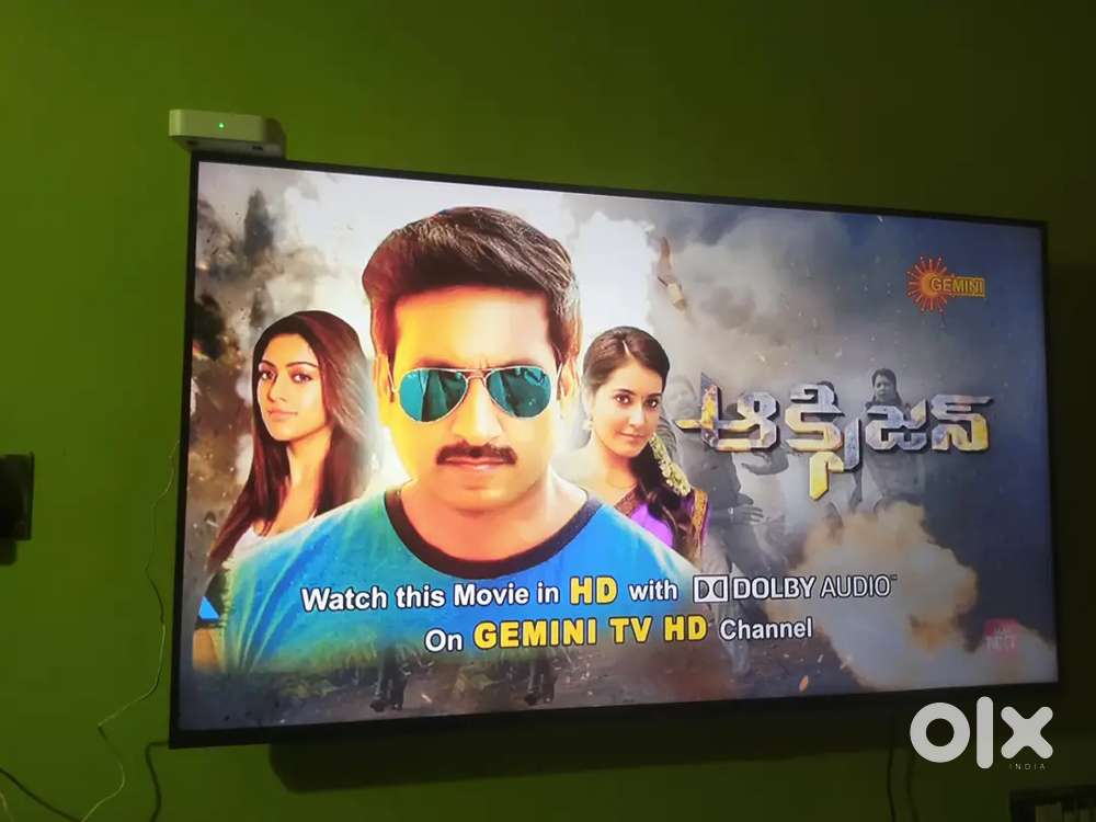 SAMSUNG SMART 52 INCH