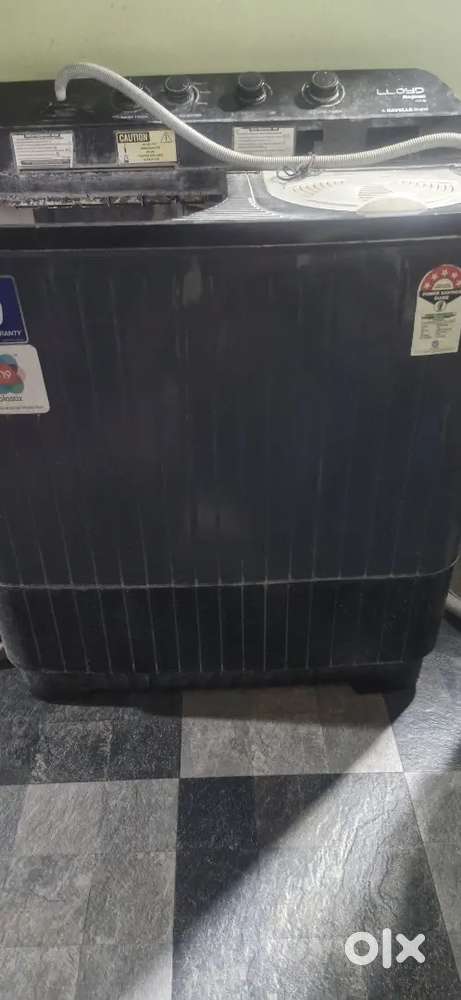 Lloyd 12 kg semi automatic machine