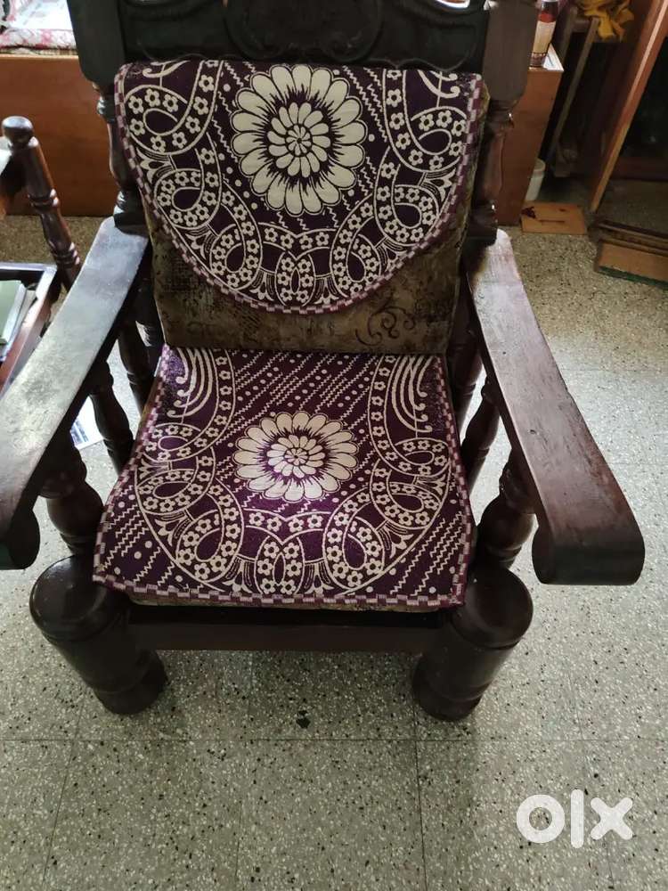 Rose wood made sofa set for sale