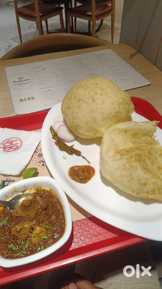 1 Tea master and 1 Dosa master required