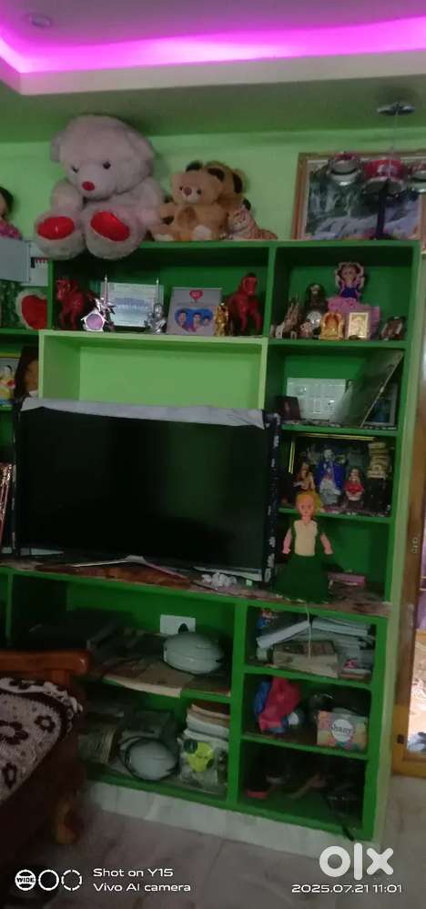 We would like to sell flat with 2BHK. constructed in year 2012.