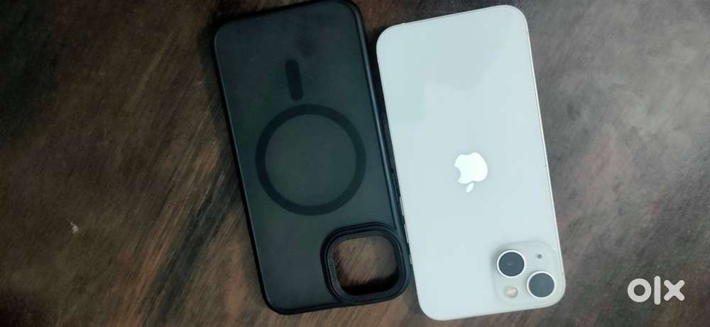 Iphone 13 in white colour with 85% battery health