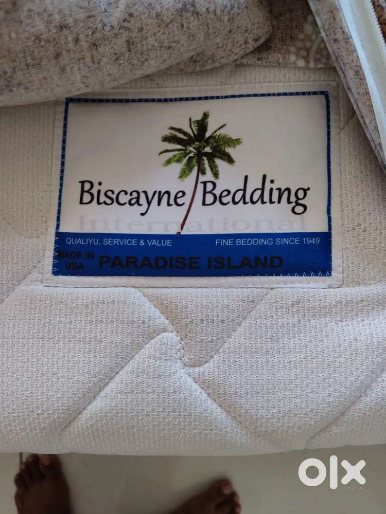 ગાદલું વેચવા નુ છે