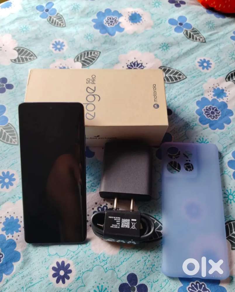 Moto edge 50 pro 12gb+256gb with 125watt fast charging
