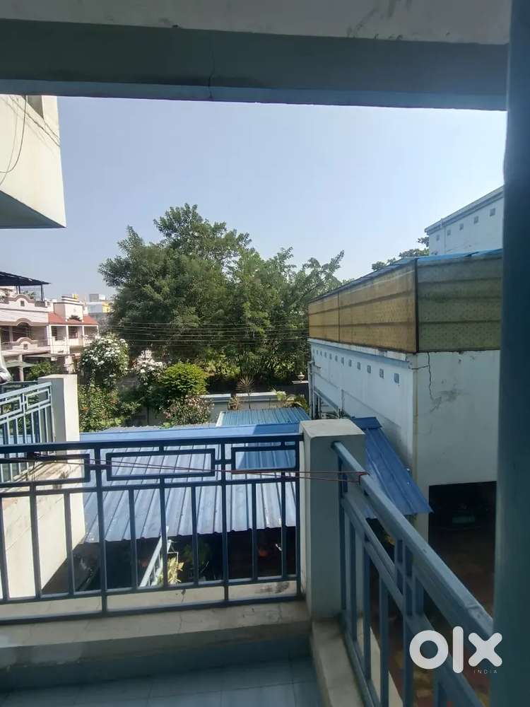 1rk semi furnished flat for rent professional male bachelor at avanti