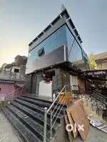 10*15 3 floors 80 feet road 3 side open shop