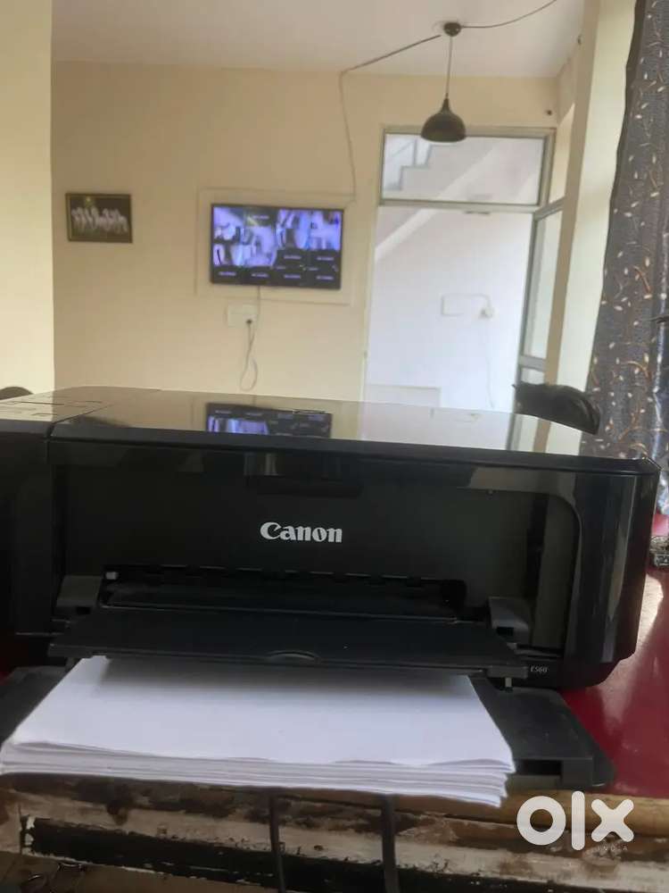 Printer new canon E 560 ink cartridges
