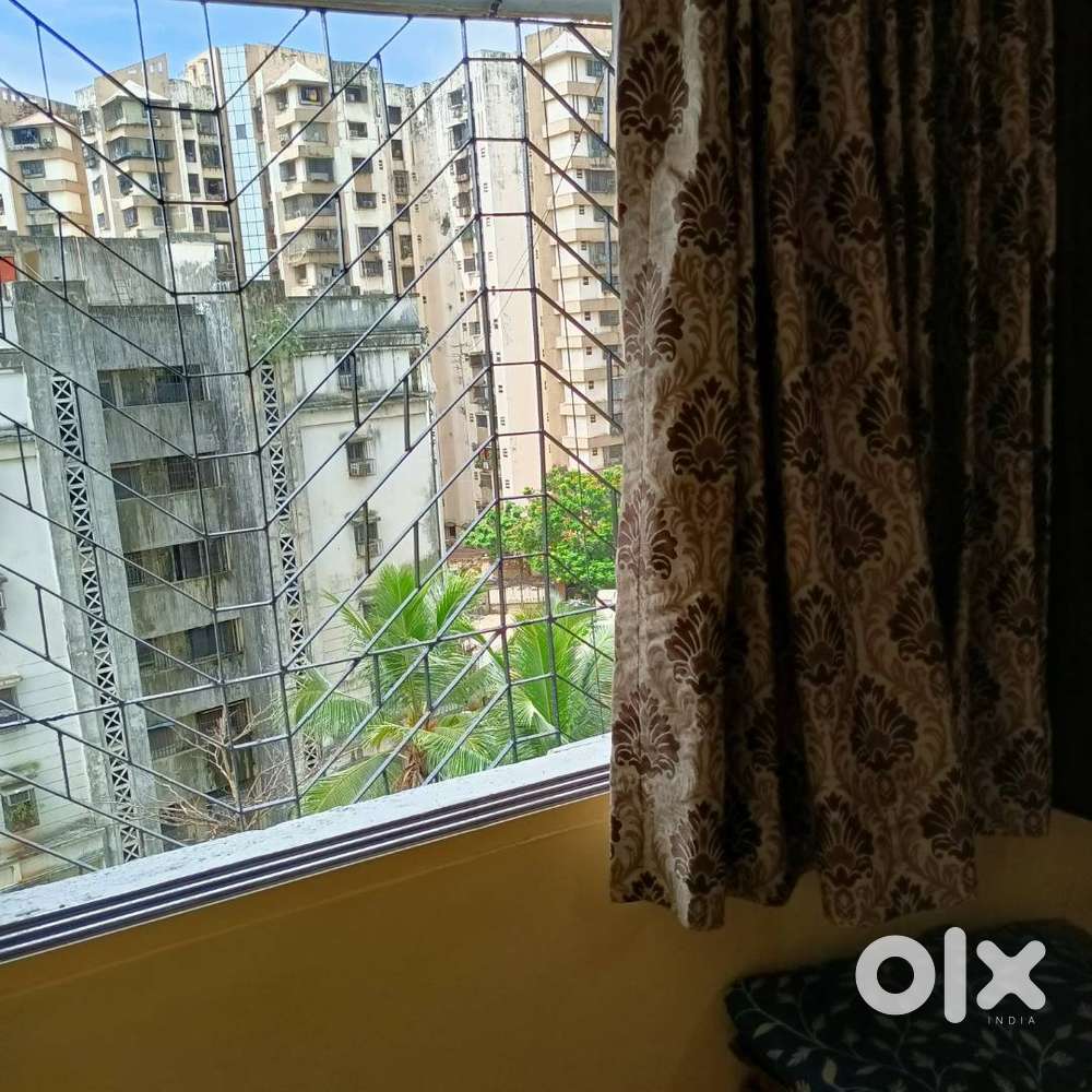 MALE P.G / SHARING FLAT (NO DEPOSIT & NO BROKERAGE)