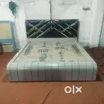 NEW DESIGNER STYLISH LOOK PLYWOOD BED