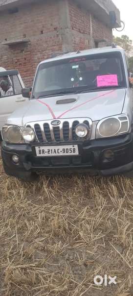 Mahindra Scorpio Classic 2011 Diesel 98000 Km Driven