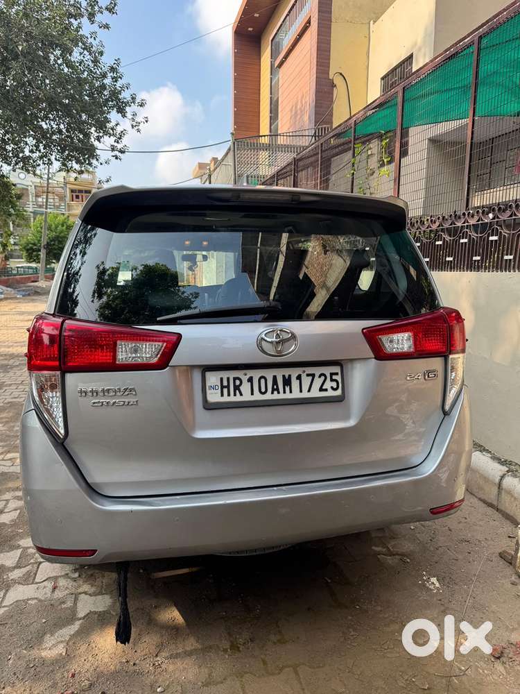 Toyota Innova Crysta 2022 Diesel Well Maintained