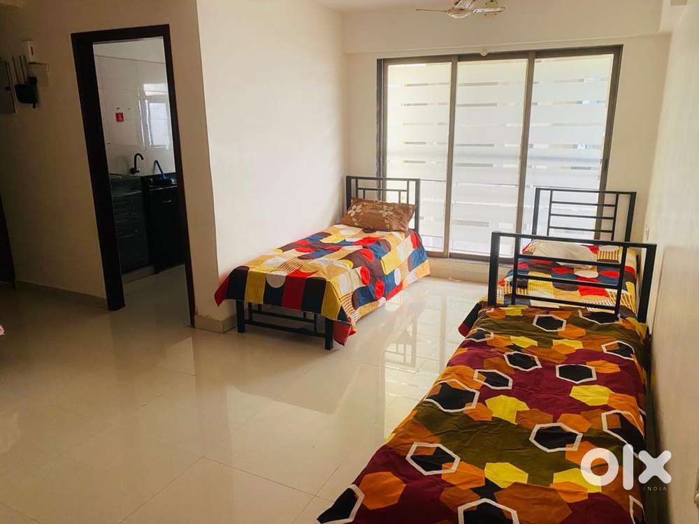 Fully furnished flat Pg For men, Goregaon West. Awesome location.