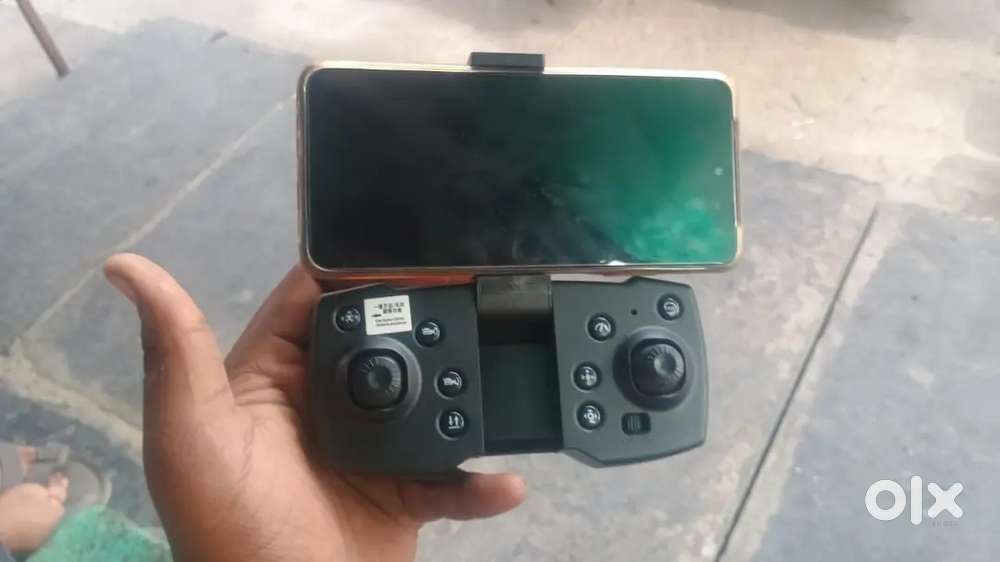 Drone 3 cameras 2 battery 3 wings