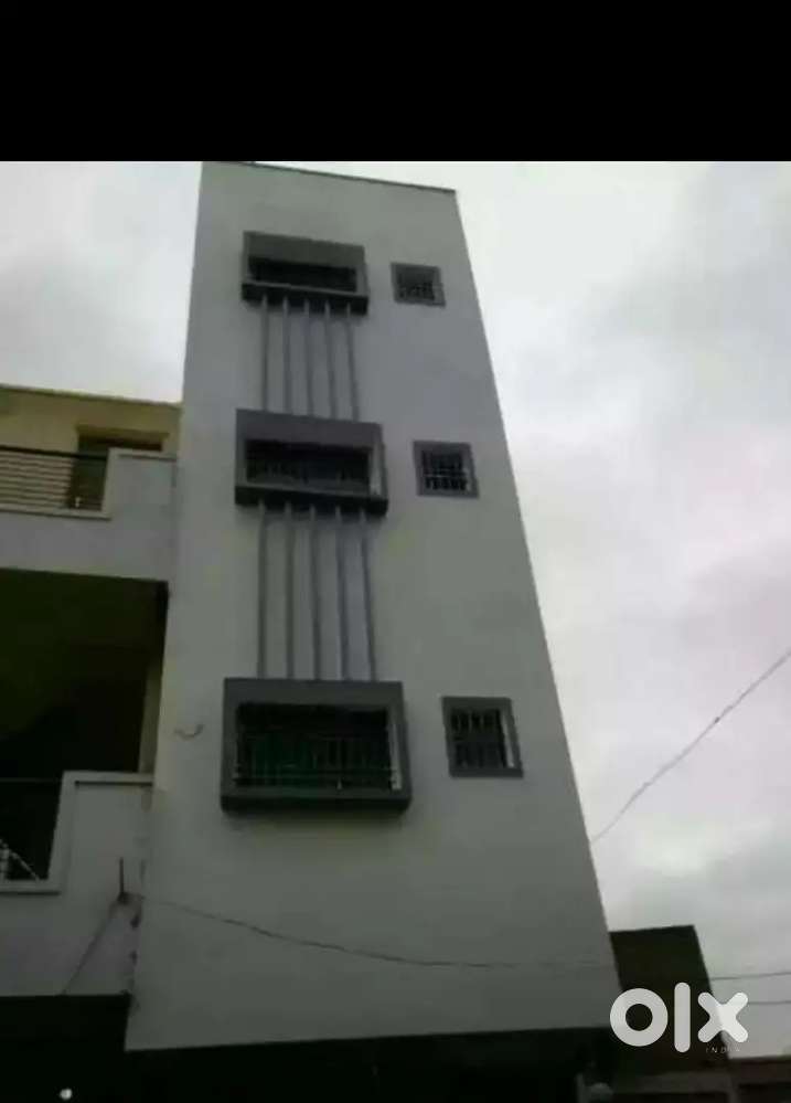 1 Bhk for Batchelor or Students At Aakashwani