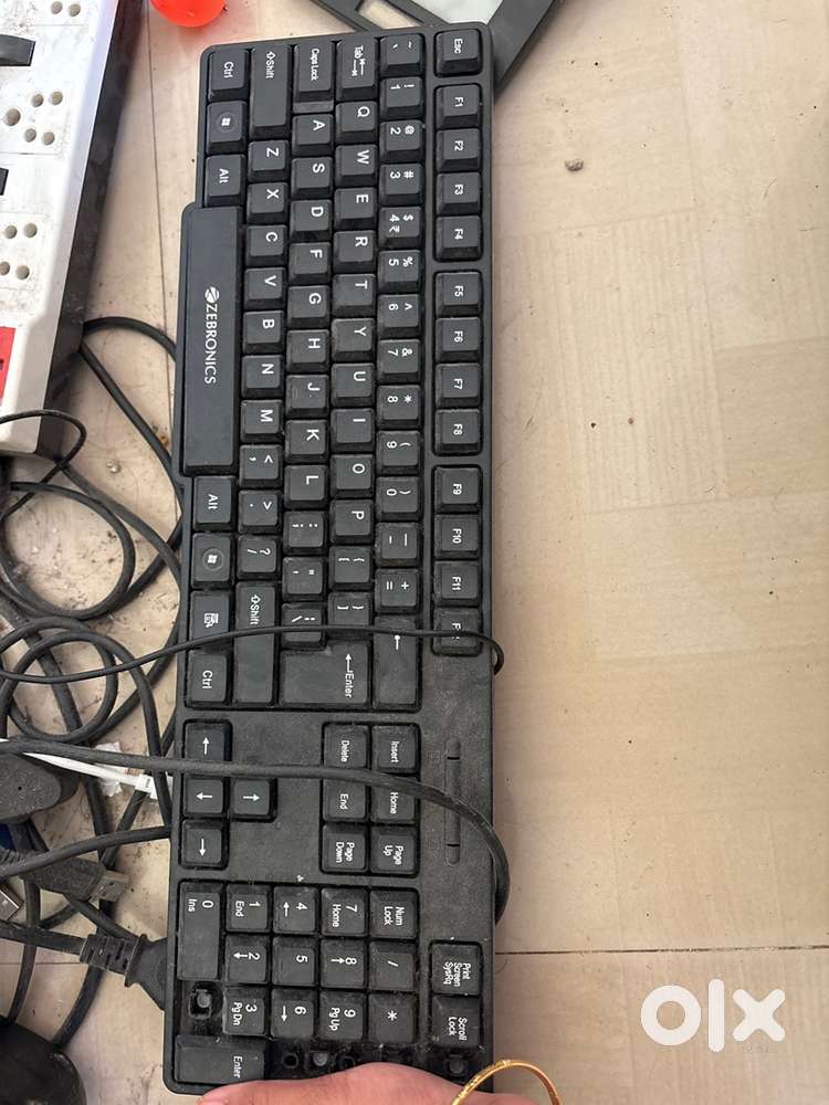 Monitor-enter,cpu-Dell,keyboard-zebronics,mouse-Dell, speakers-Creativ