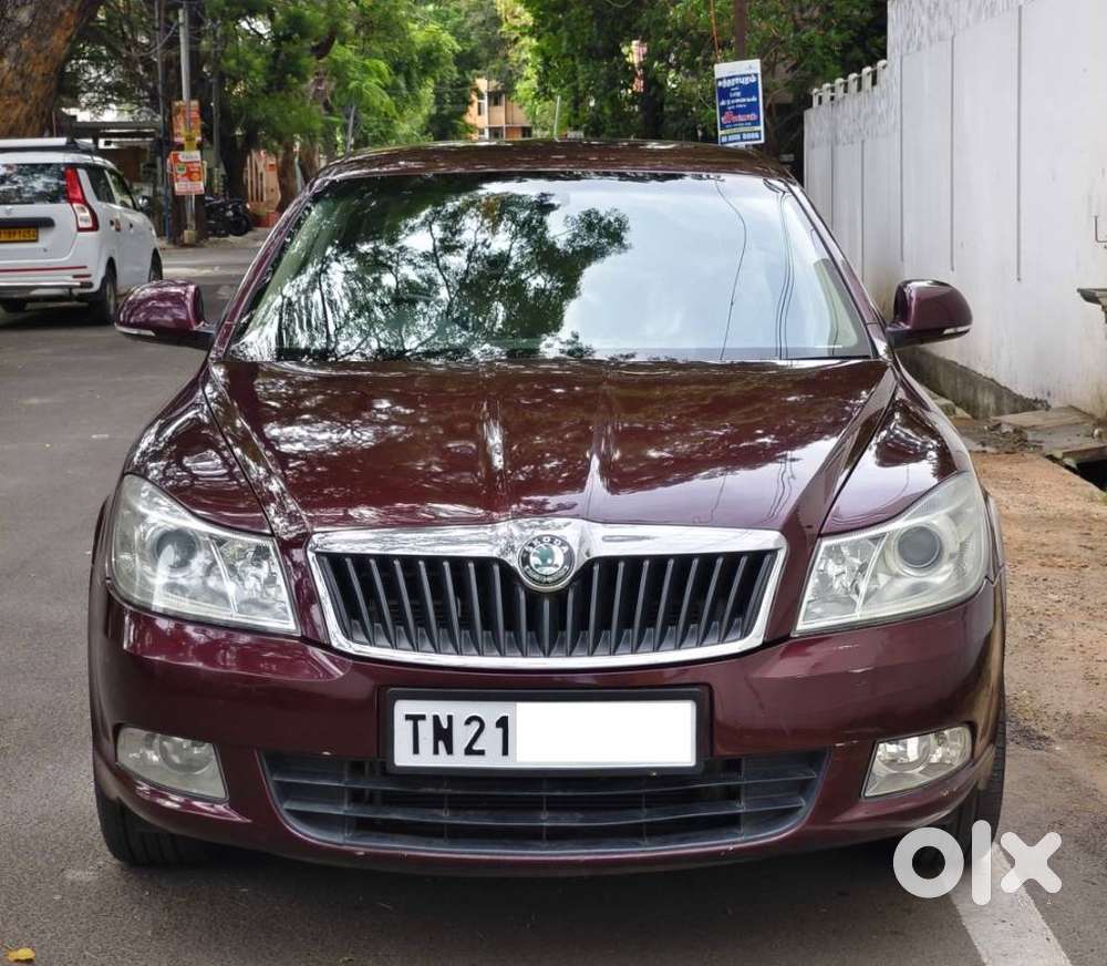 Skoda Laura Elegance 2.0 TDI CR MT, 2013, Diesel