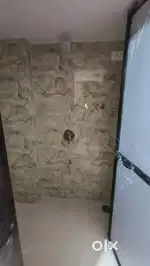 1 Rk available for family & bachlors (Near airoli station )