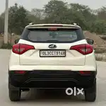Mahindra XUV300 W6, 2021, Petrol