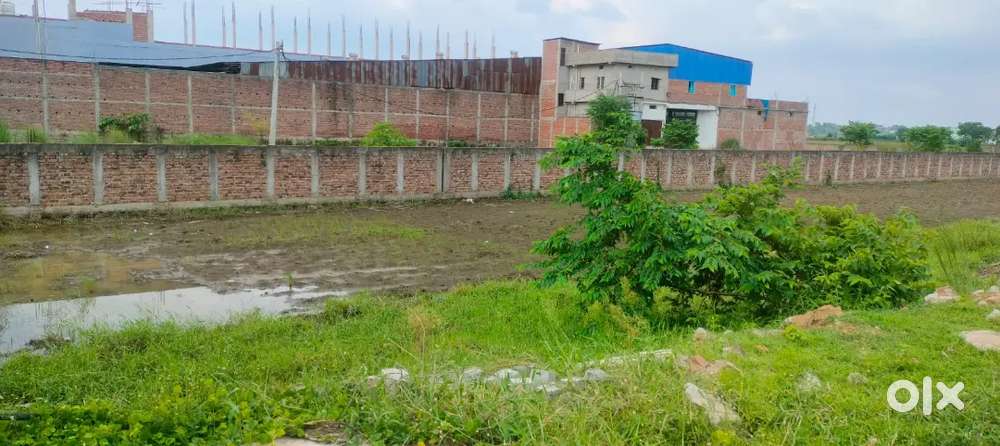 Premium plot for premium location 0%intrest on highway plot