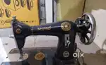 Sewing Machine with table