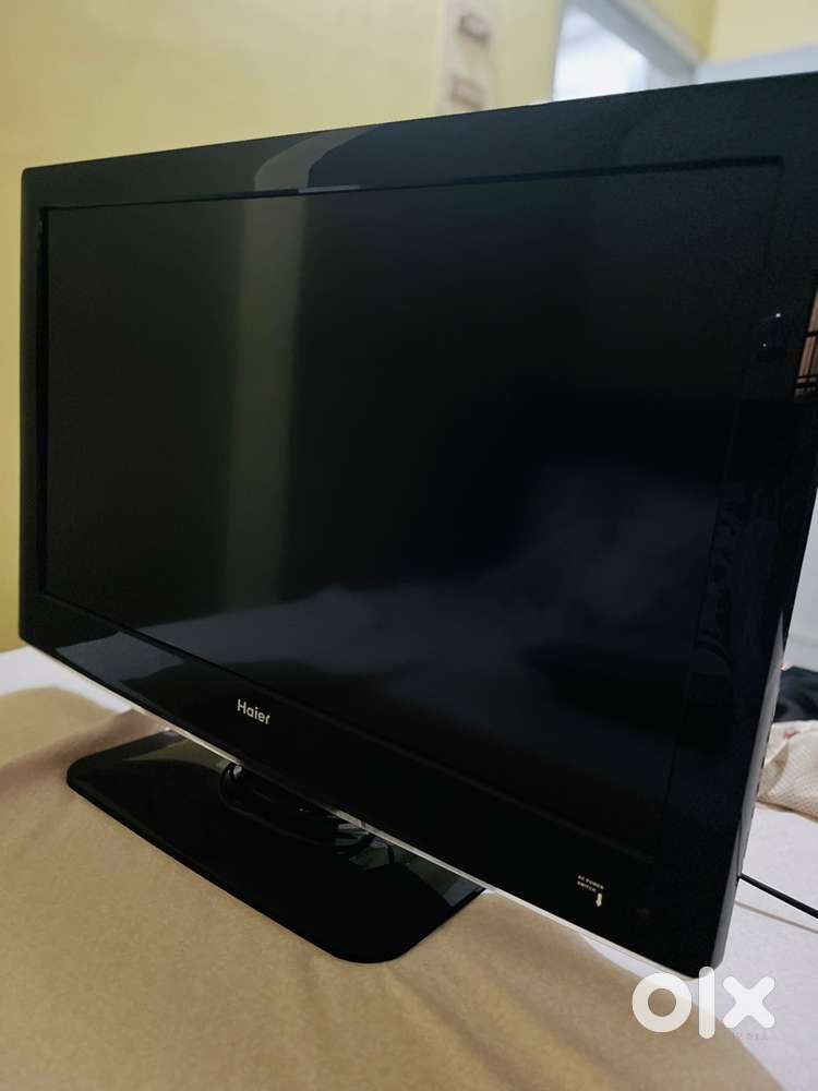 Haier 32 inch LCD TV