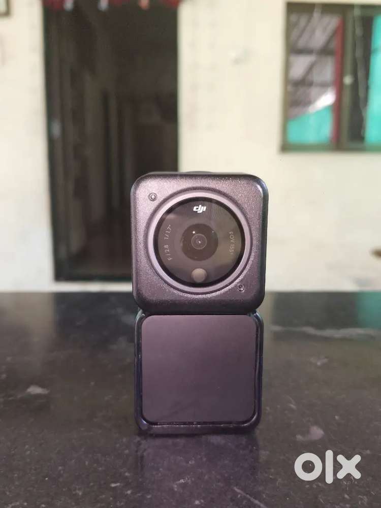 Action camera