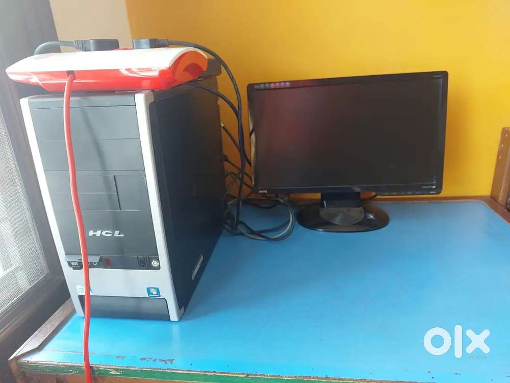 PC(CPU of HCL brand and Monitor of BENQ)