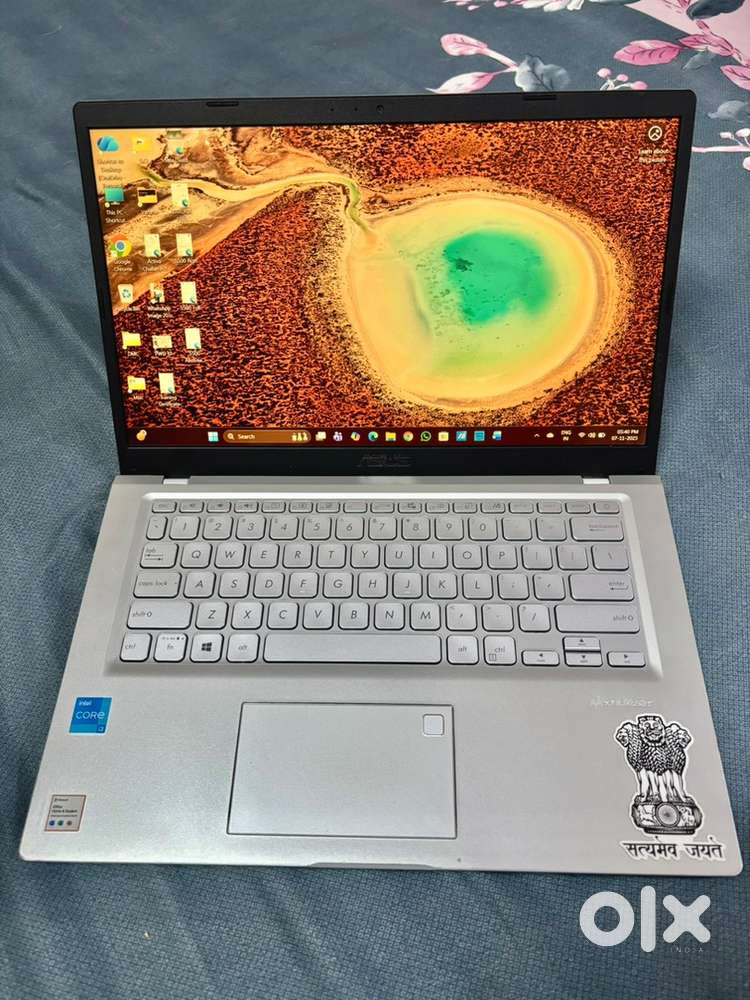 Asus vivobook-14 intel i3 8/512