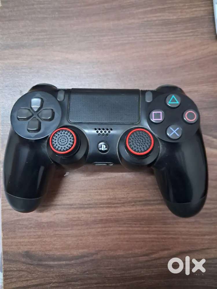 PS4 CONTROLLER