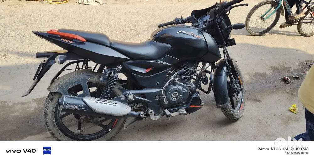 Pulsar 125
