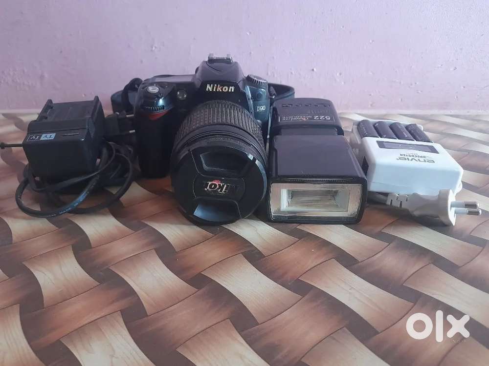 Nikon D90  model camera