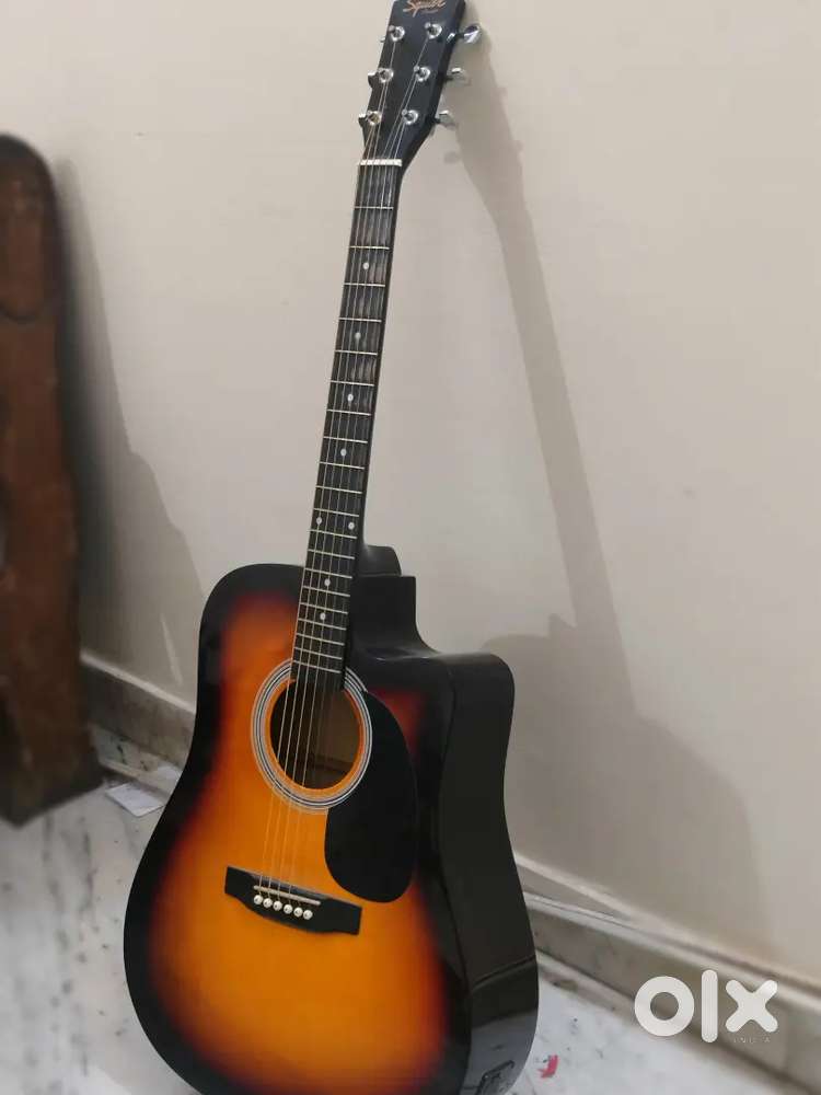 Guitar in Excellent Condition