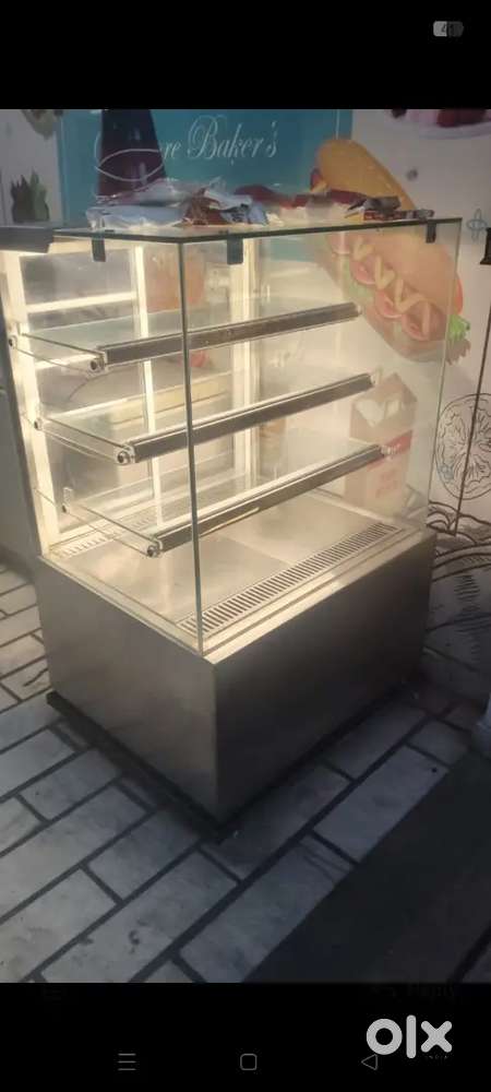 Cake display fridge