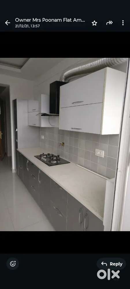 3 BHK, 3 Balc Flat With Lift & Covered Parking At Near 6 No Pulia