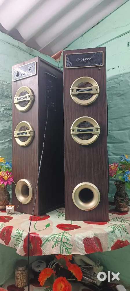 Cemax speaker Tower very good condition