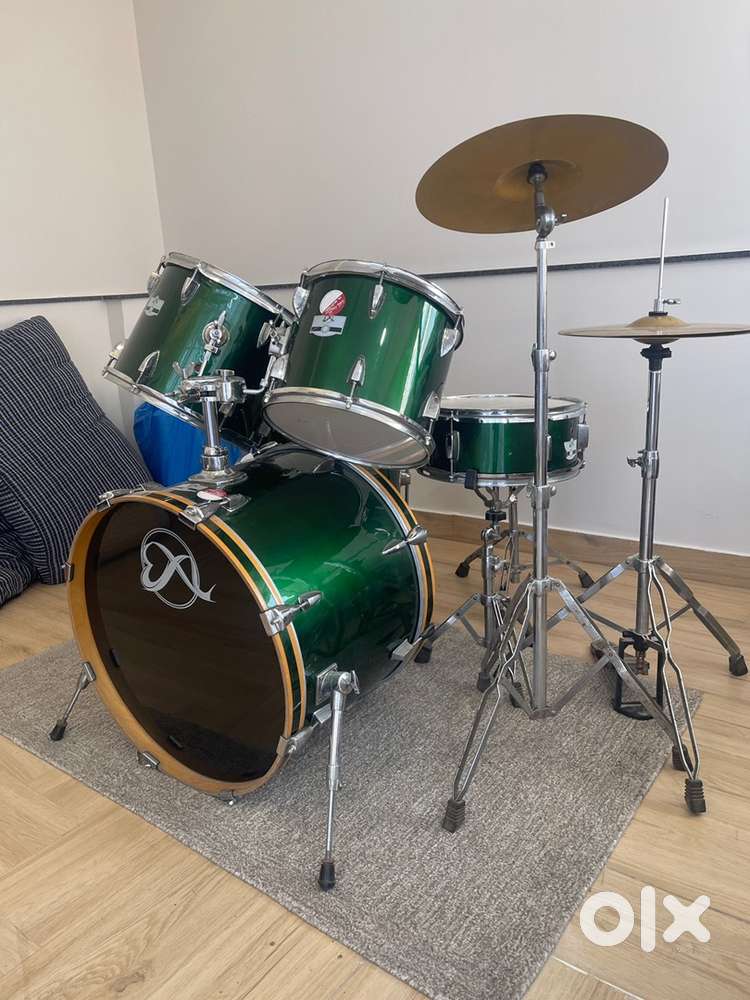 Drums set instrument