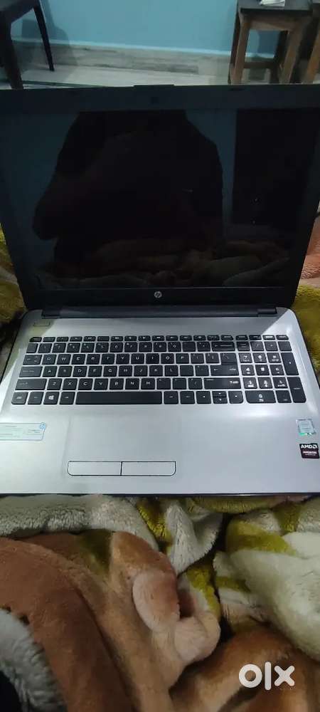 HP laptop - RAM 8GB, Harddisk - 1 TB