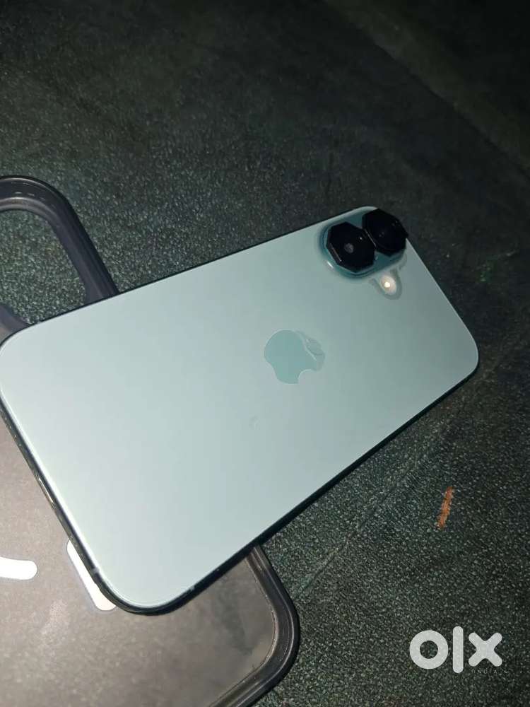 Hello I'm my iPhone 16 128 4 month old in mint condition