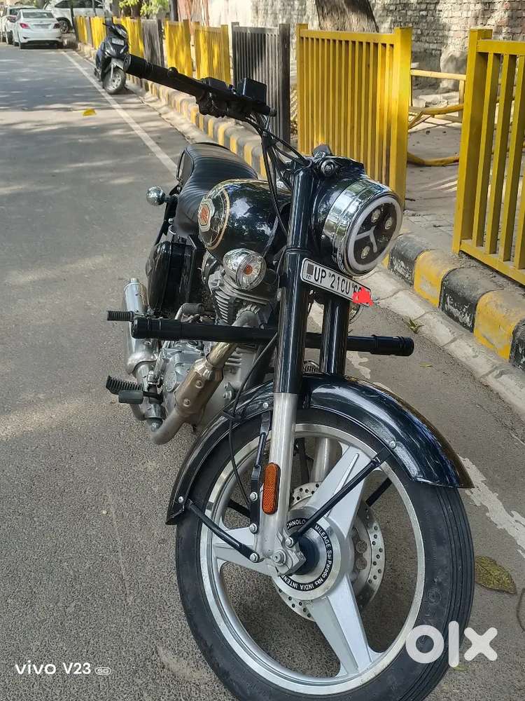 Standard bullet 350 for sale in scratch less condition