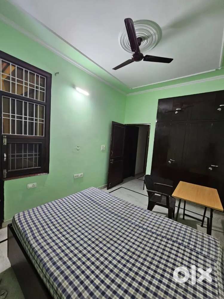 Last one Room to rent only for girl