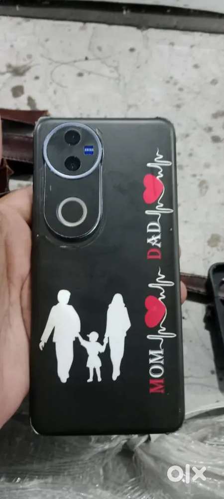 teen mahine Chala hua Hai bil nahin Hai box Hai  phone khula nahin Hai