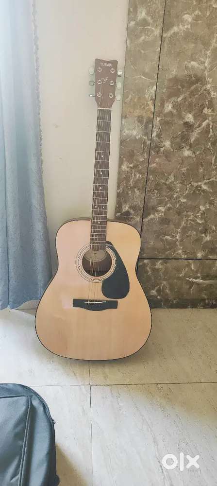 I want to sell guitar in 10000-12000