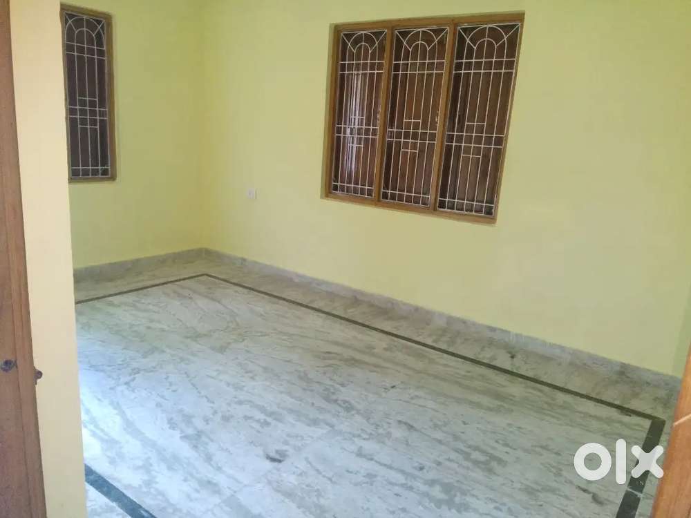 House Available 2Bhk at Bomikhal Canal Road