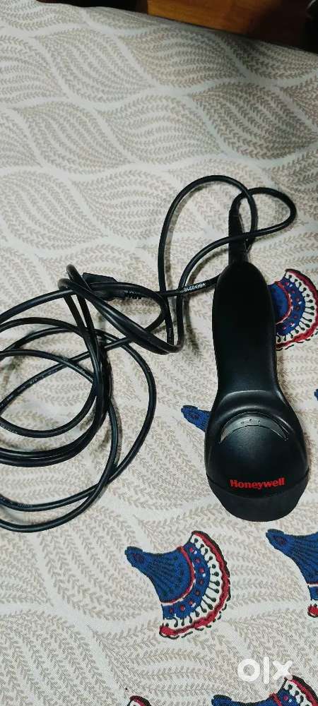 Wired scanning machine and thermal paper roll