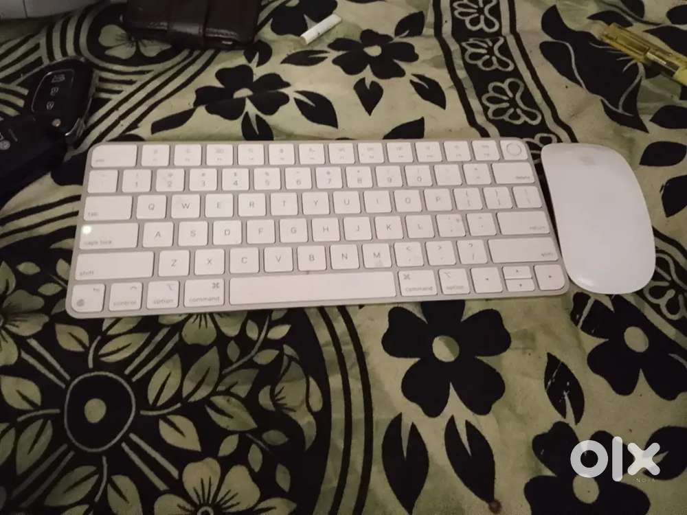 Apple keyboard and mouse combo