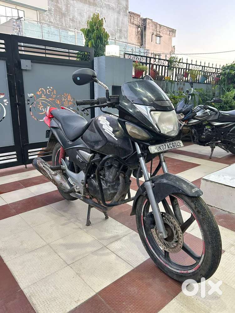 hero cbz xtreme 2011 model in brand new condition