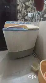 LG Semi Automatic washing machine