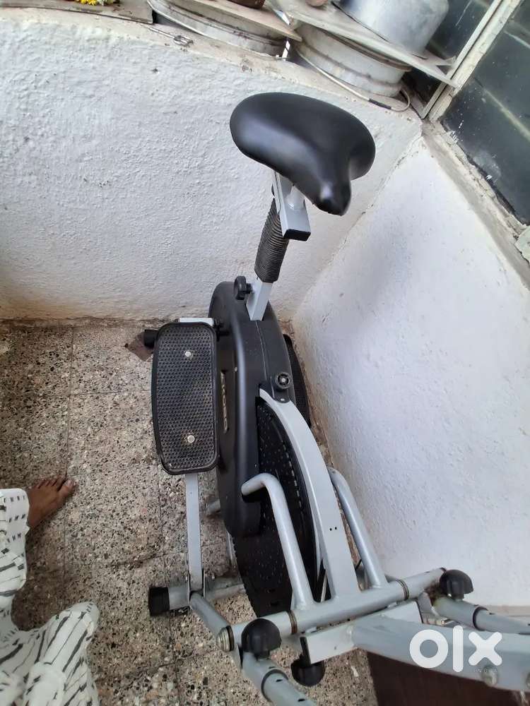 Exercise bike or cycle