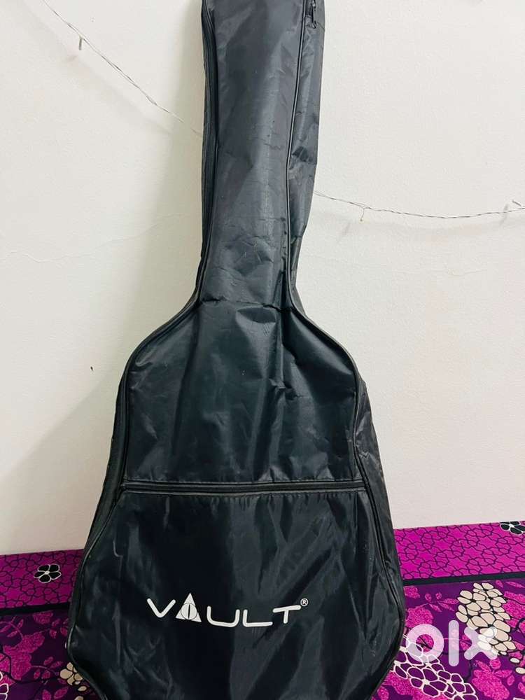 Non electric Guitar